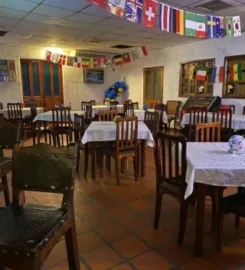 Bar y Restaurant La Catalana